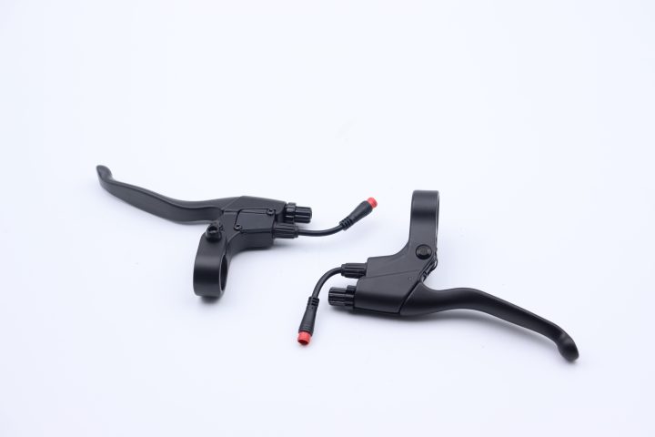 Coppia Manopole Leva Freno Originale per monopattino elettrico KuKirin G2 Pro (VERSIONE 2024)