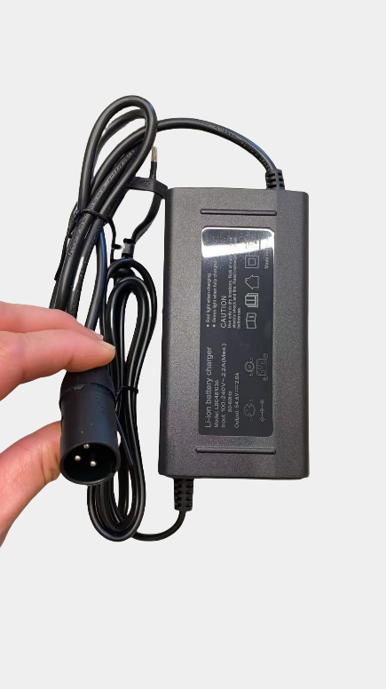 Carica batteria 54.6V 2A (connettore XLR) originale per biciletta elettrica ENGWE T14